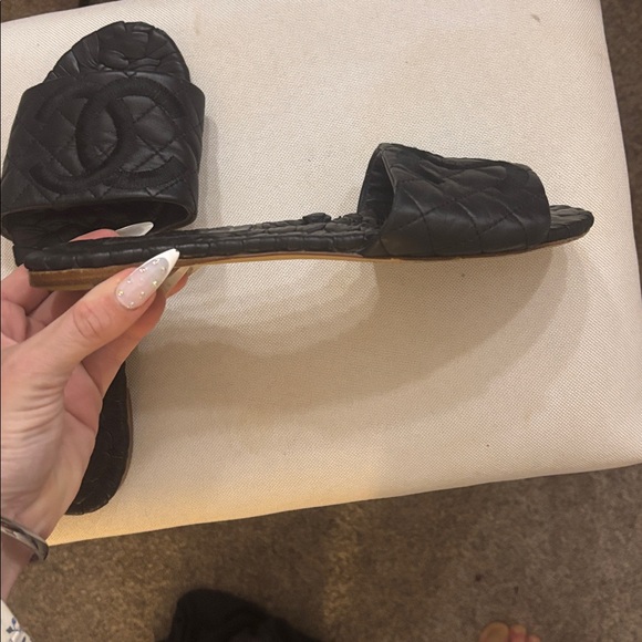 100% authentic Chanel flats - Picture 5 of 6